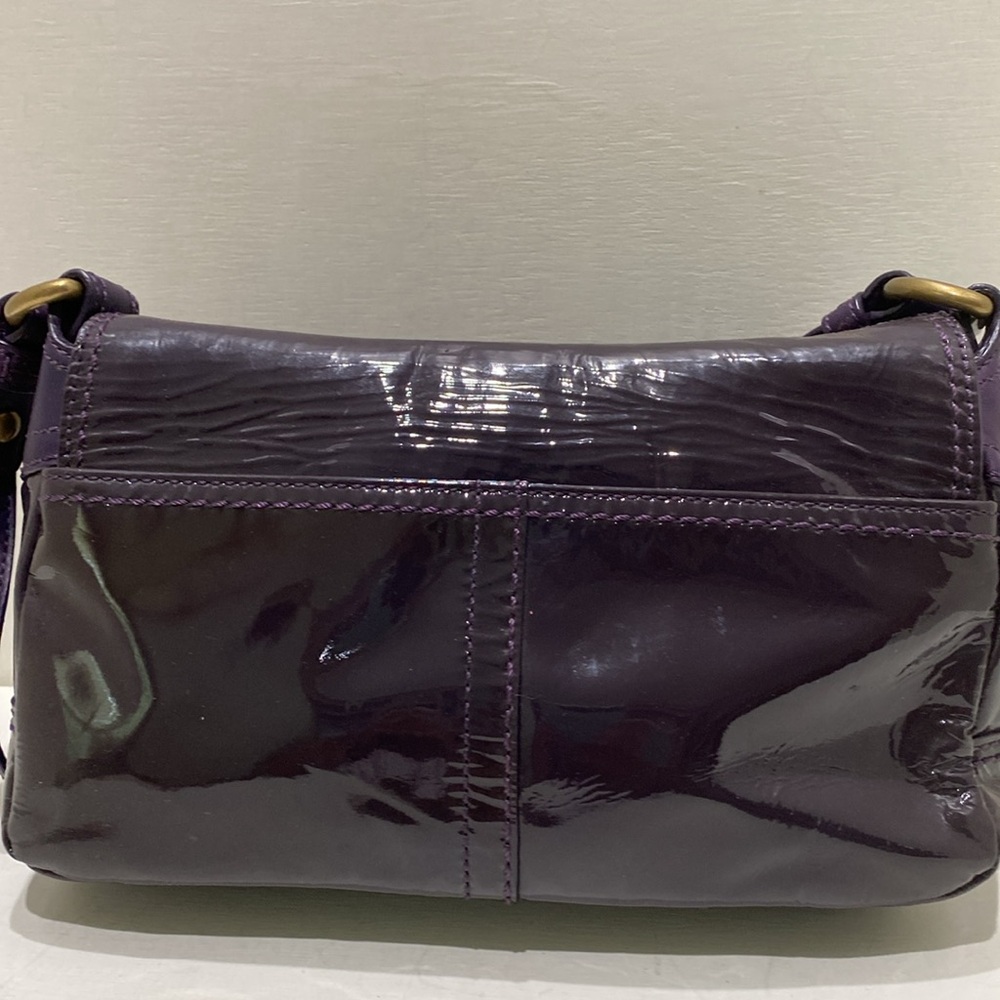 COACH (# Z17205) Purple Patent Leather Shoulder Bag - Picture 7 of 15